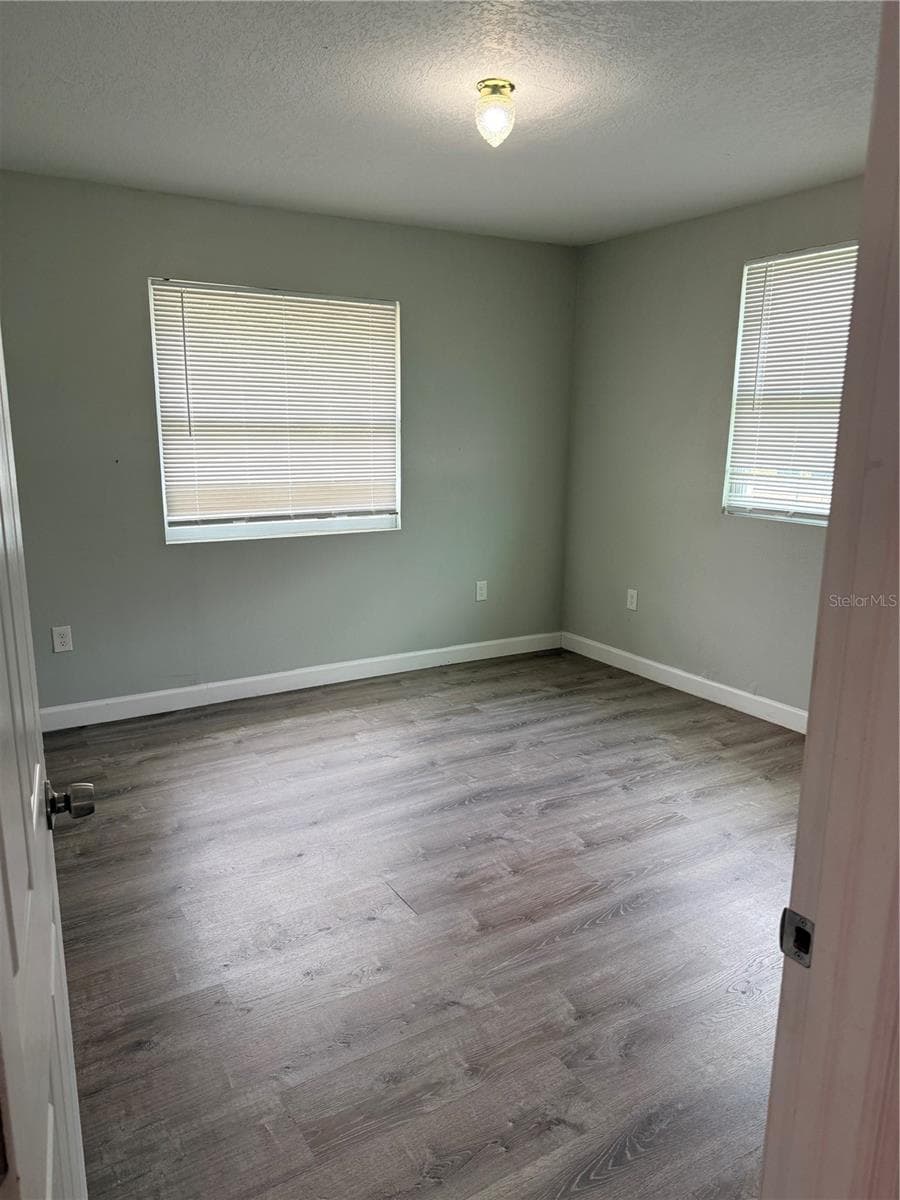 1002 BOUGAINVILLEA AVENUE — photo 13 of 28