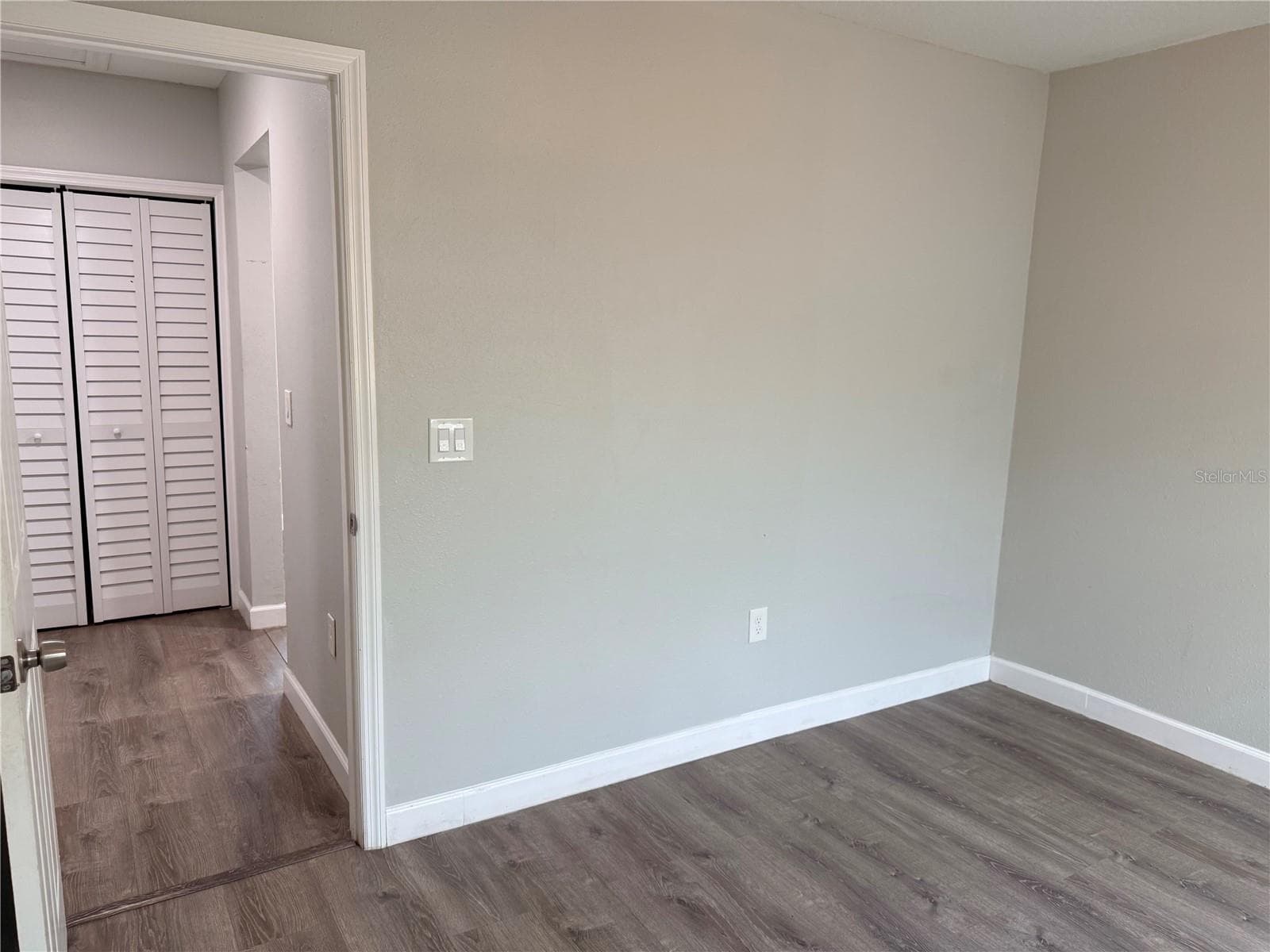 1002 BOUGAINVILLEA AVENUE — photo 23 of 28