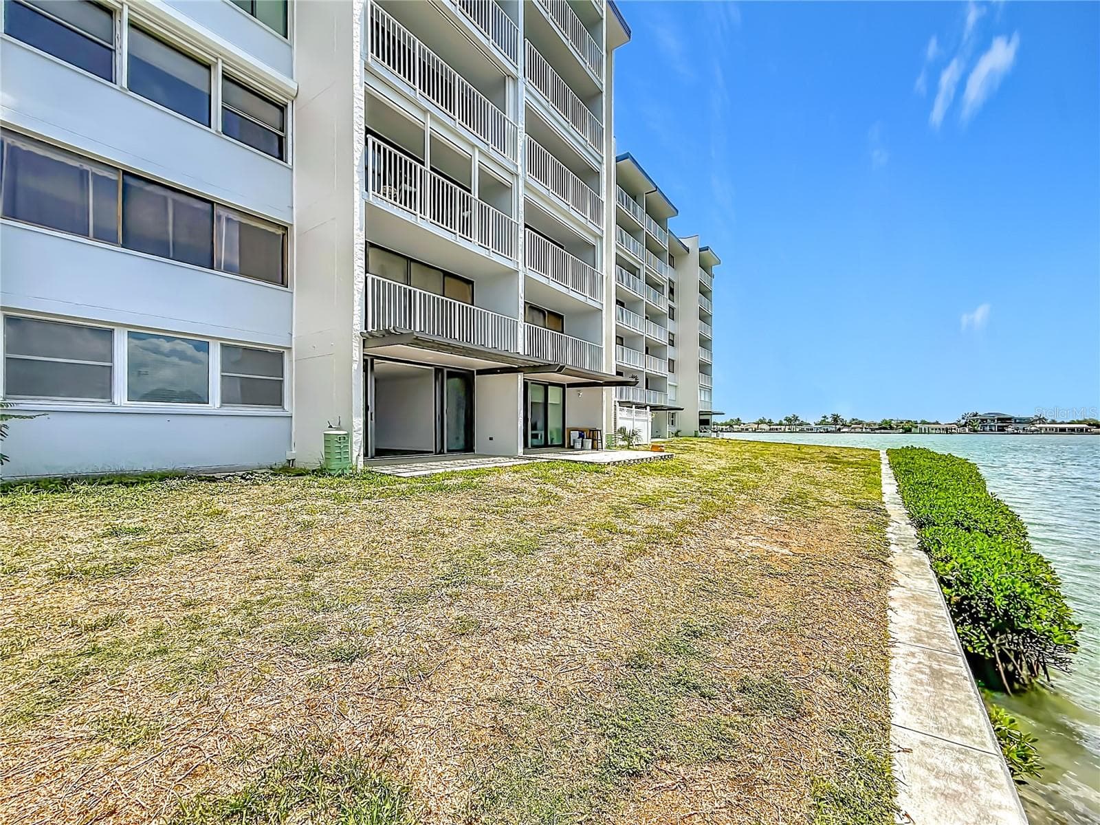 450 TREASURE ISLAND CAUSEWAY — photo 53 of 87