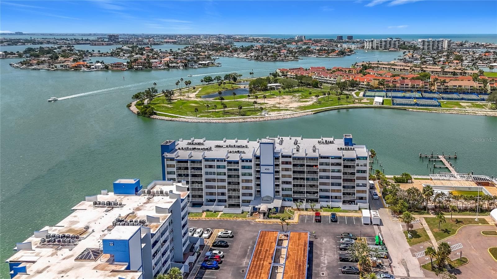 450 TREASURE ISLAND CAUSEWAY — photo 5 of 87