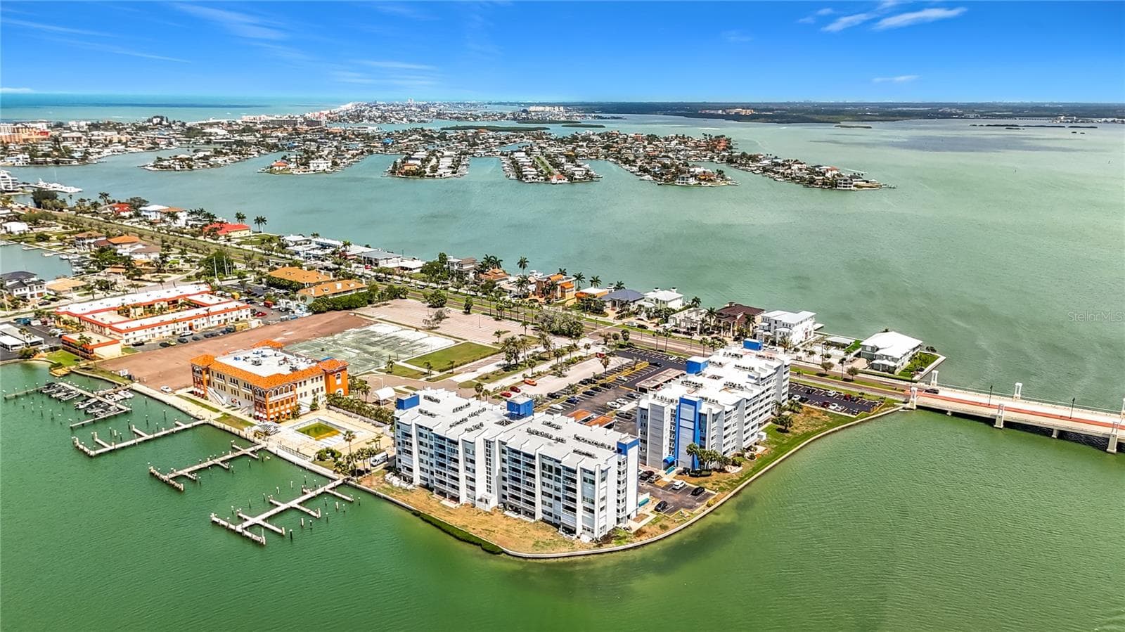 450 TREASURE ISLAND CAUSEWAY — photo 62 of 87