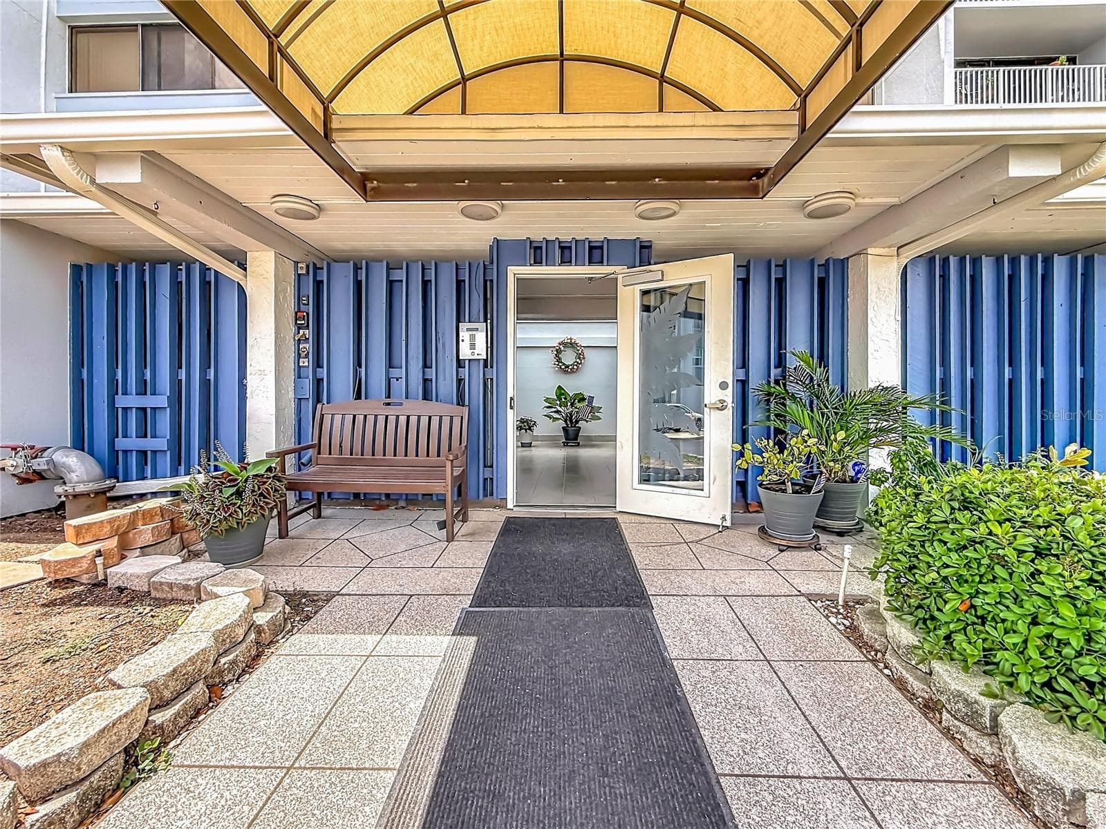 450 TREASURE ISLAND CAUSEWAY — photo 11 of 87