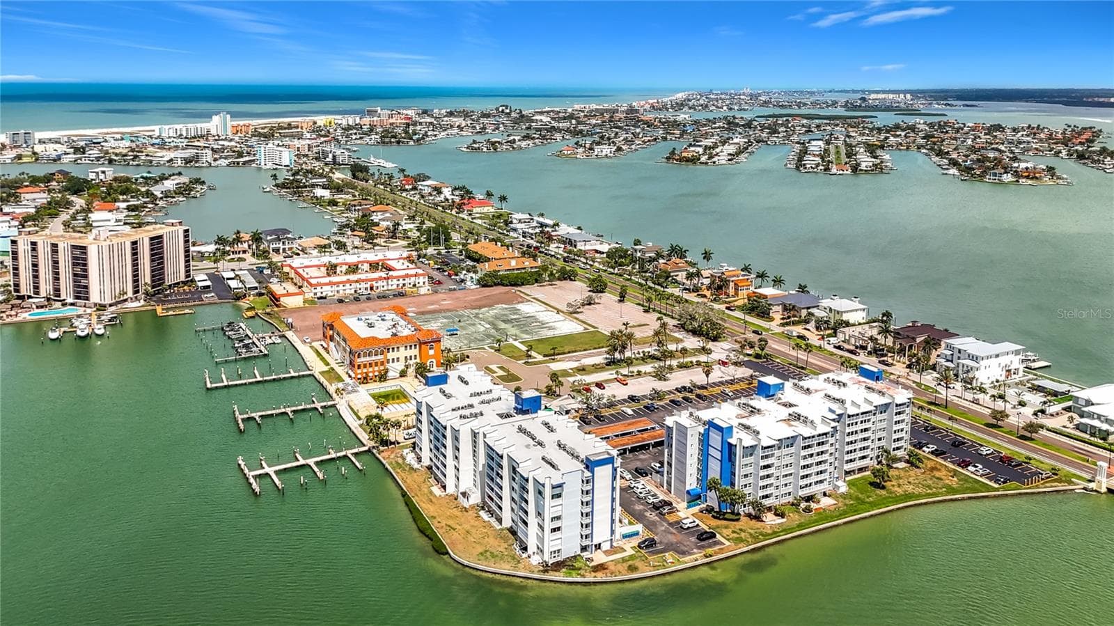 450 TREASURE ISLAND CAUSEWAY — photo 63 of 87