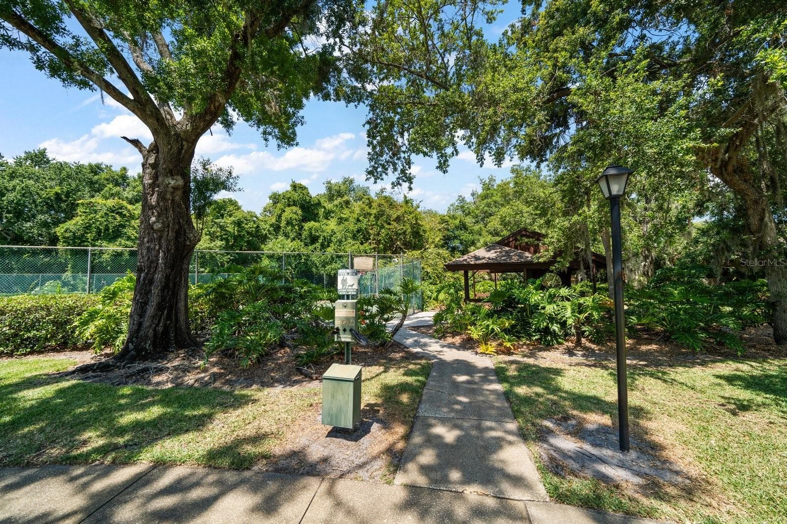 2926 STAR APPLE COURT — photo 26 of 27