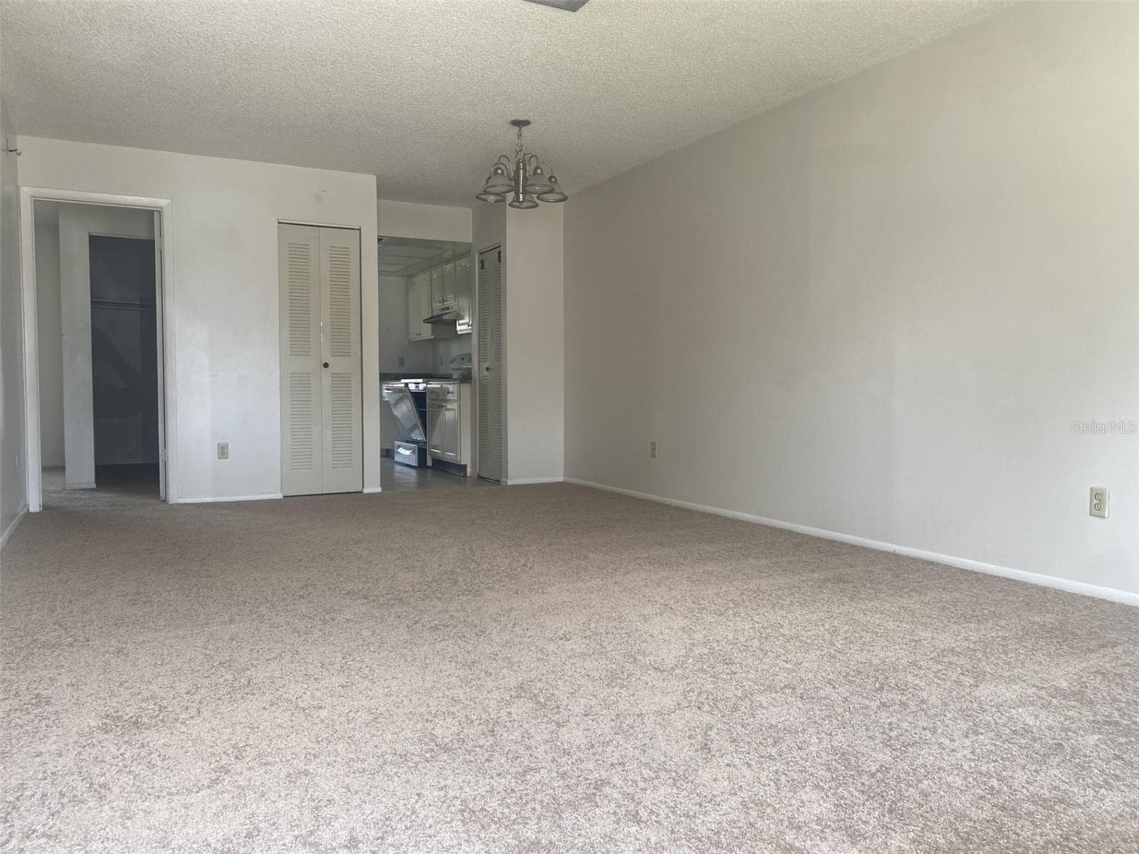 47 LAS PALMAS WAY — photo 4 of 21