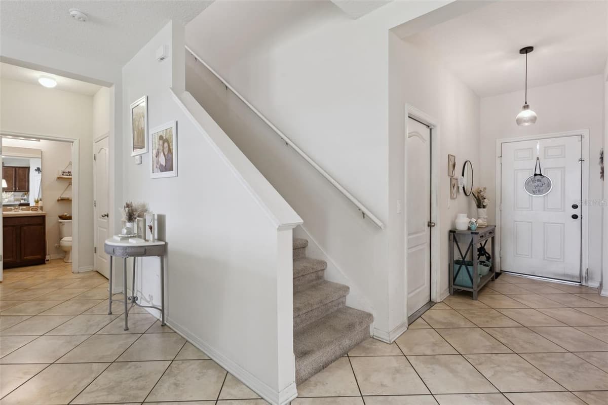2514 PLUMADORE DRIVE — photo 4 of 54