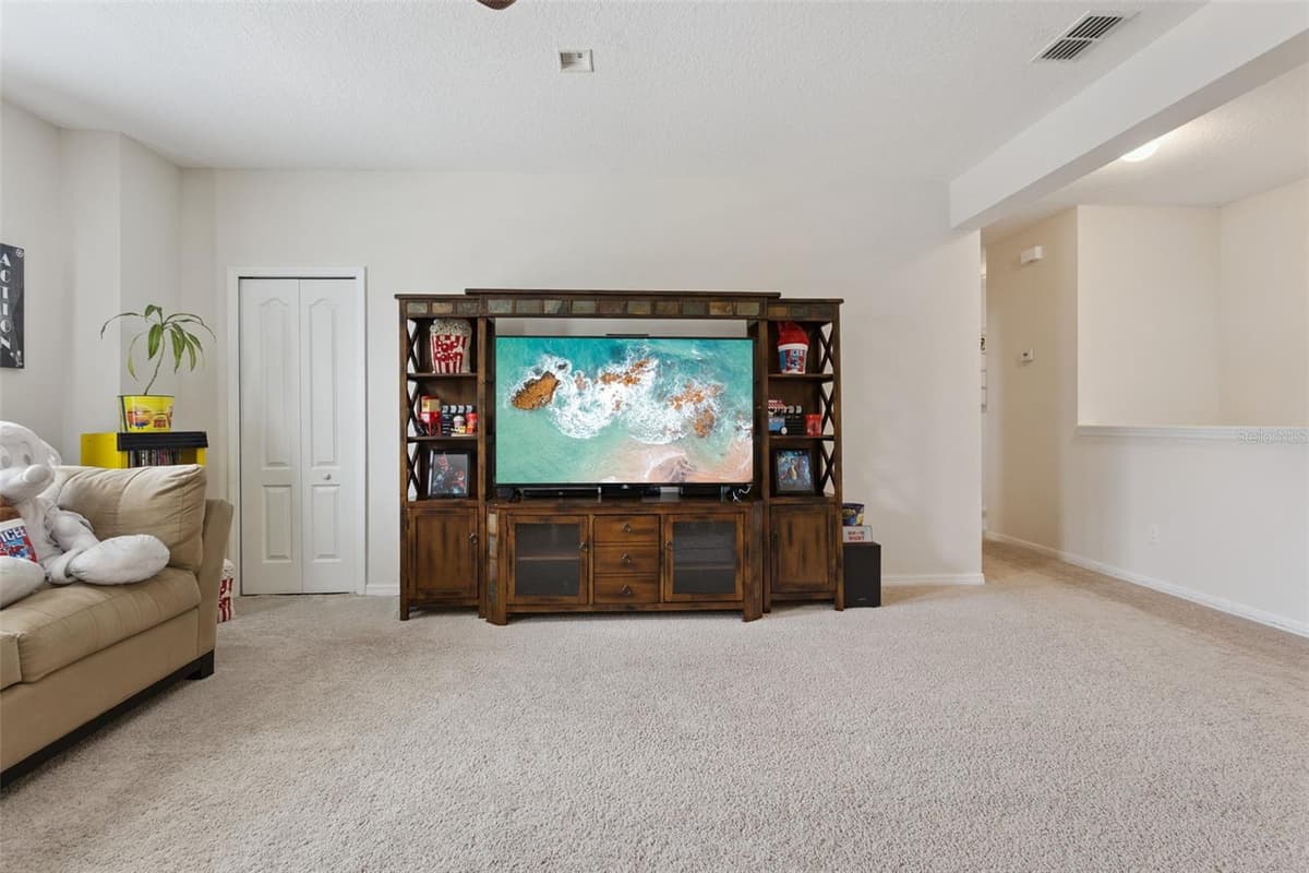 2514 PLUMADORE DRIVE — photo 14 of 54
