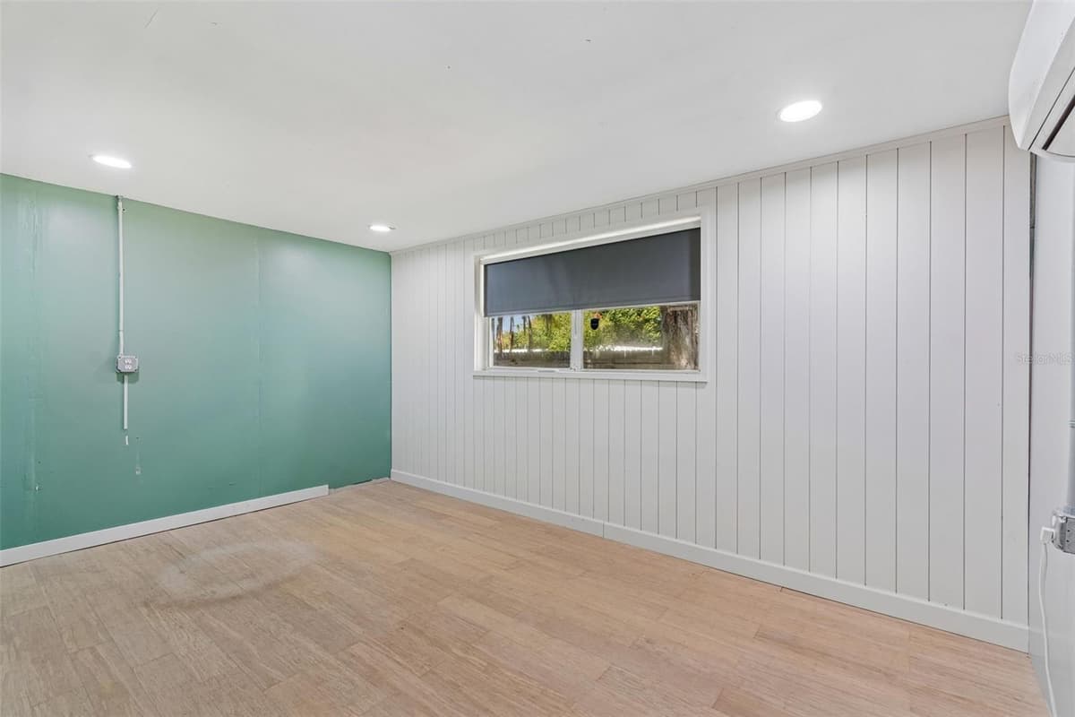 402 DUNEDIN AVENUE — photo 22 of 37