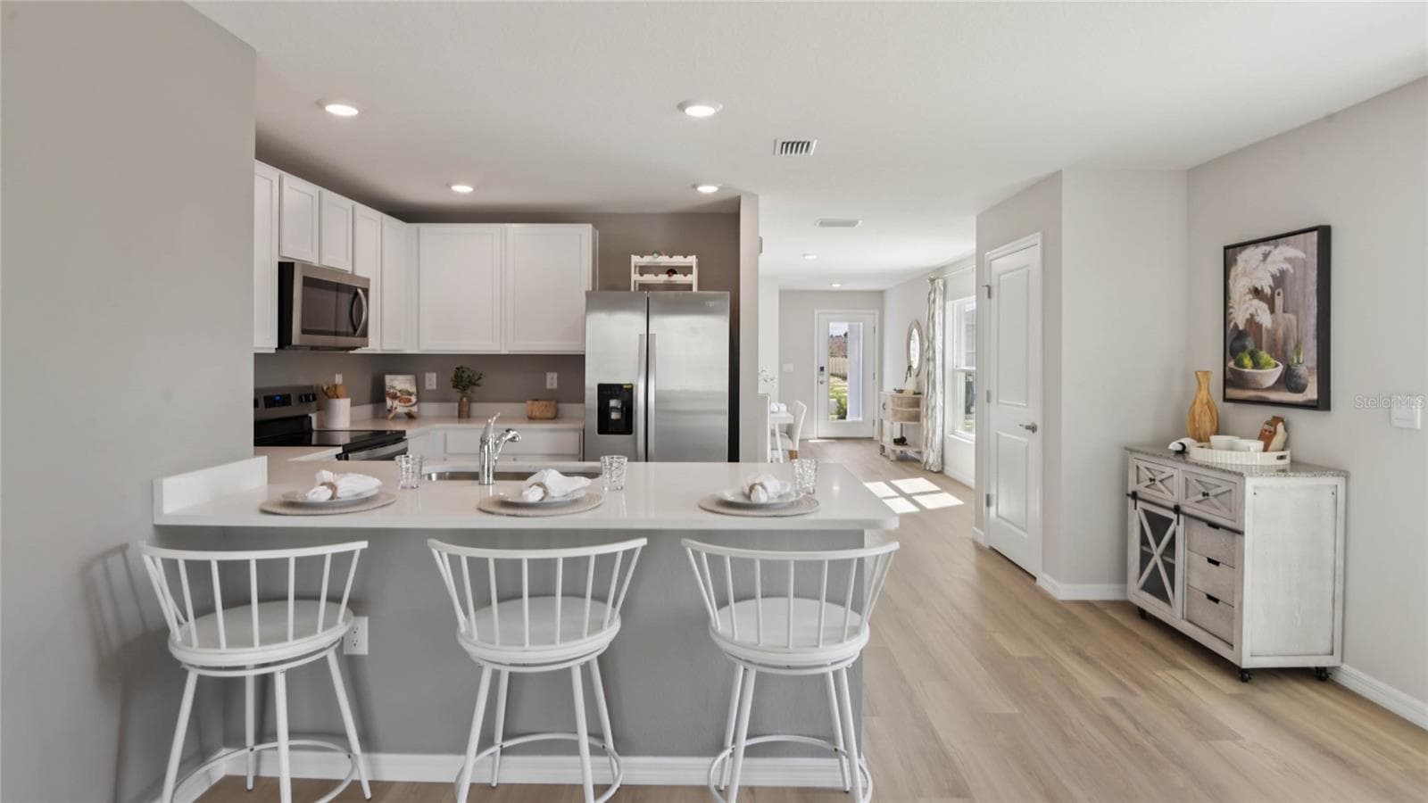 3022 BILTMORE LANE — photo 7 of 24