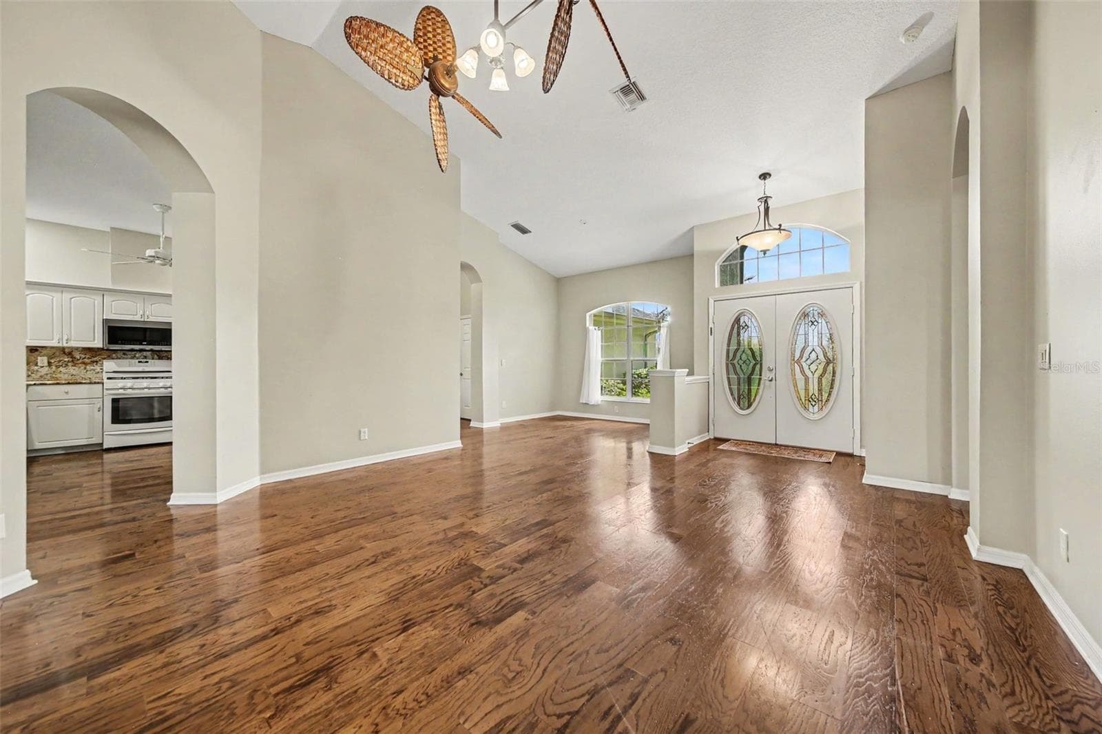5127 AURORA DRIVE — photo 4 of 36