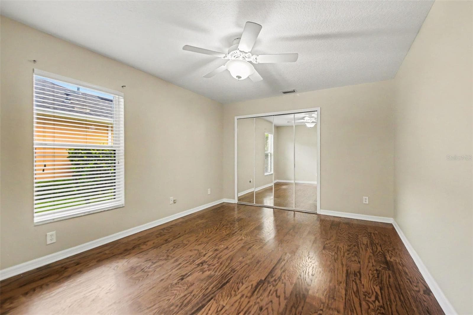 5127 AURORA DRIVE — photo 29 of 36