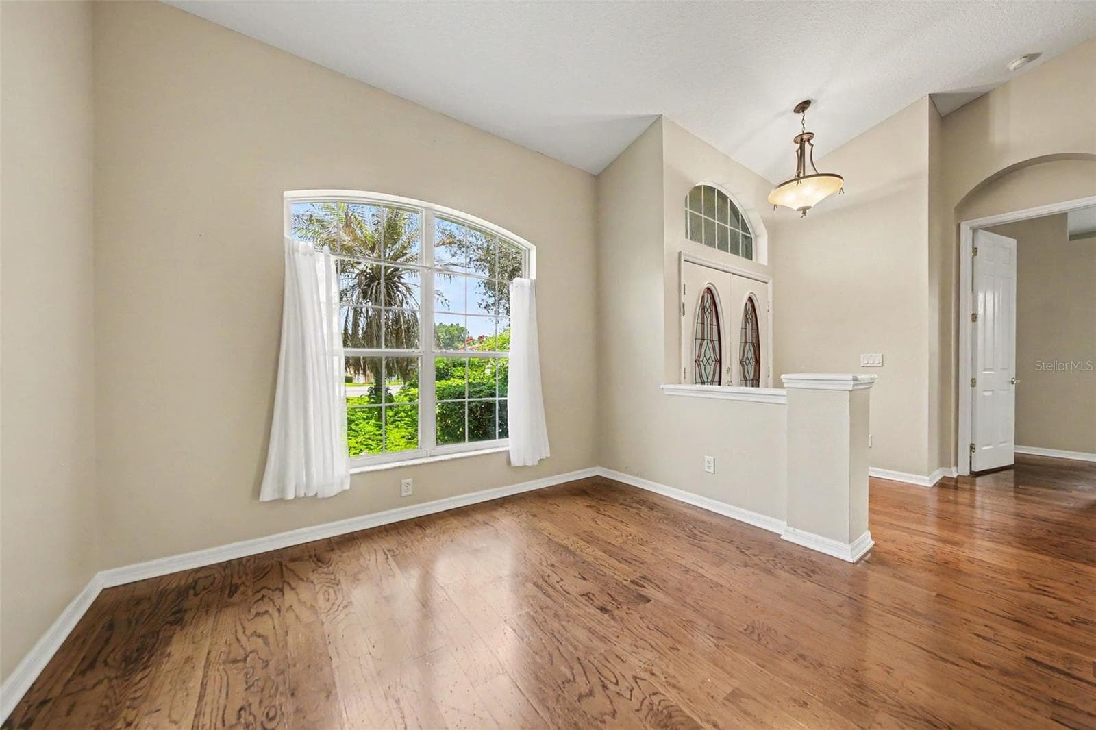 5127 AURORA DRIVE — photo 6 of 36