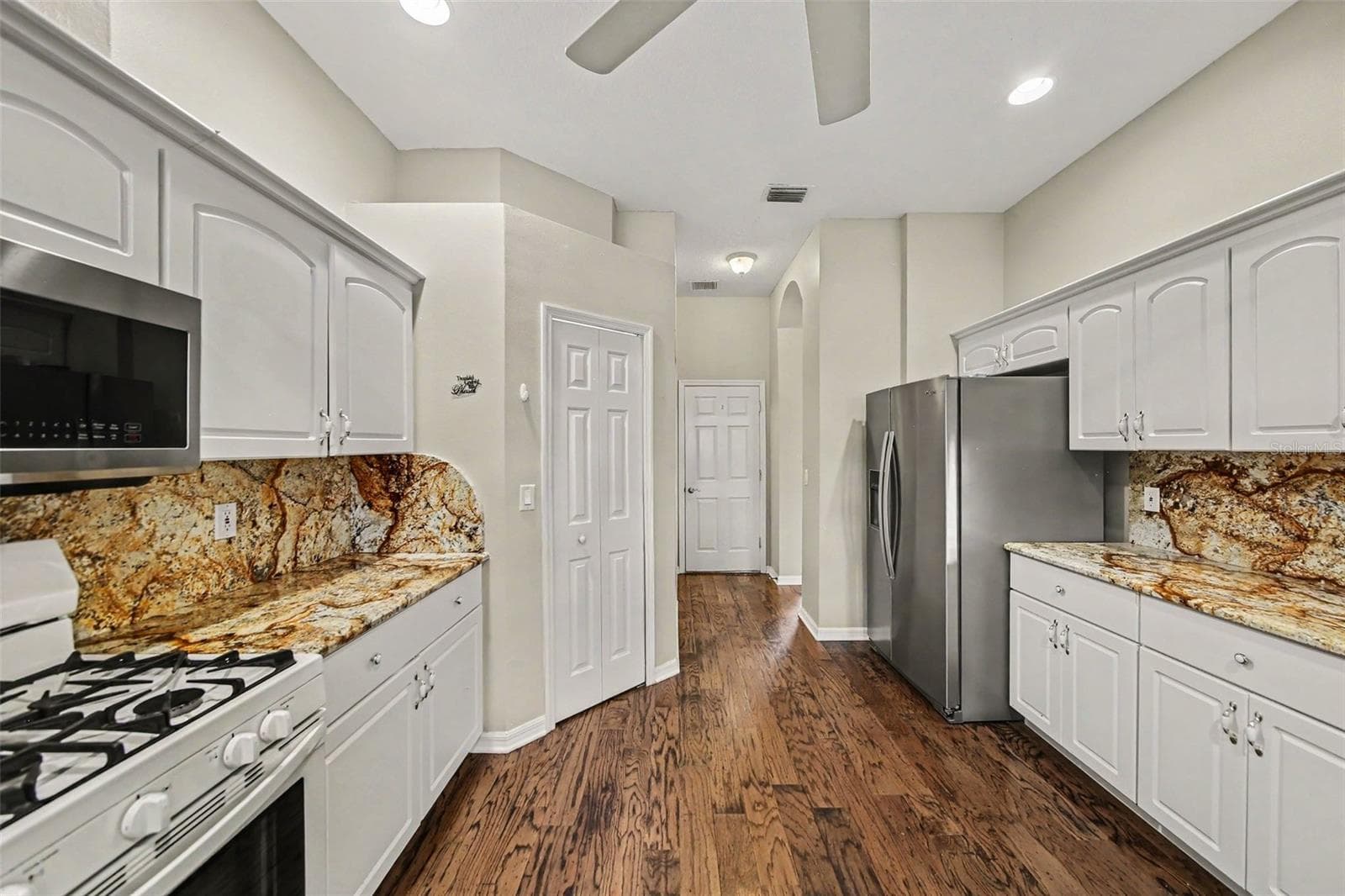 5127 AURORA DRIVE — photo 18 of 36