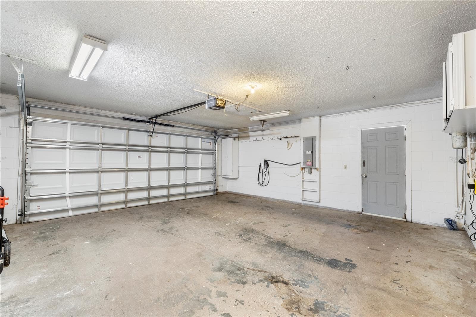 3608 CASABA LOOP — photo 44 of 55