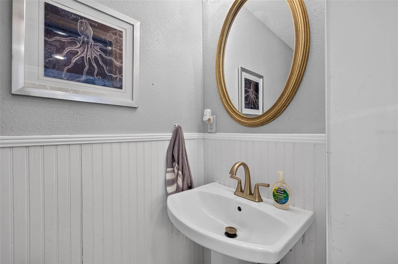 4618 TENNYSON AVENUE — photo 41 of 50