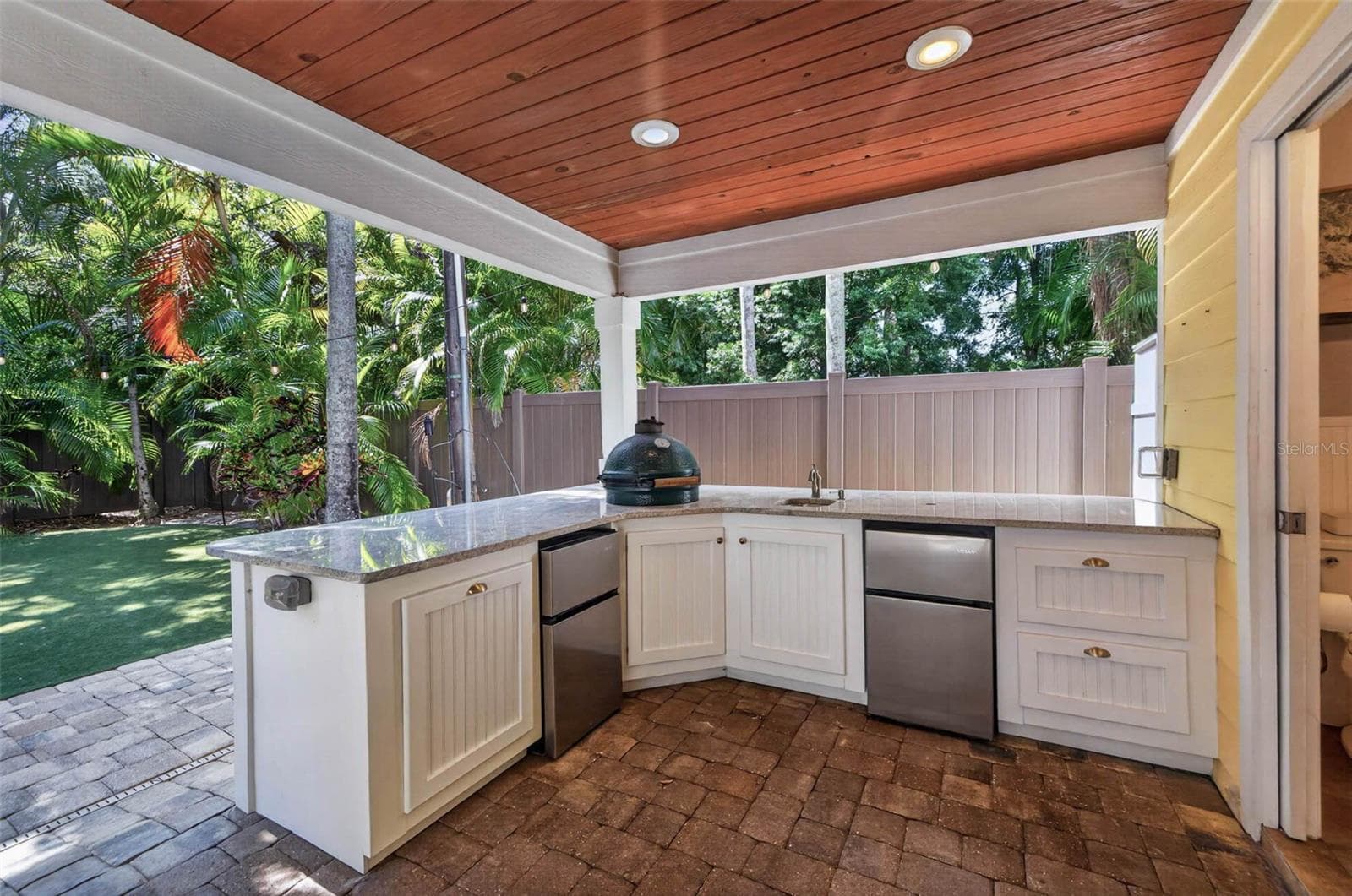 4618 TENNYSON AVENUE — photo 39 of 50
