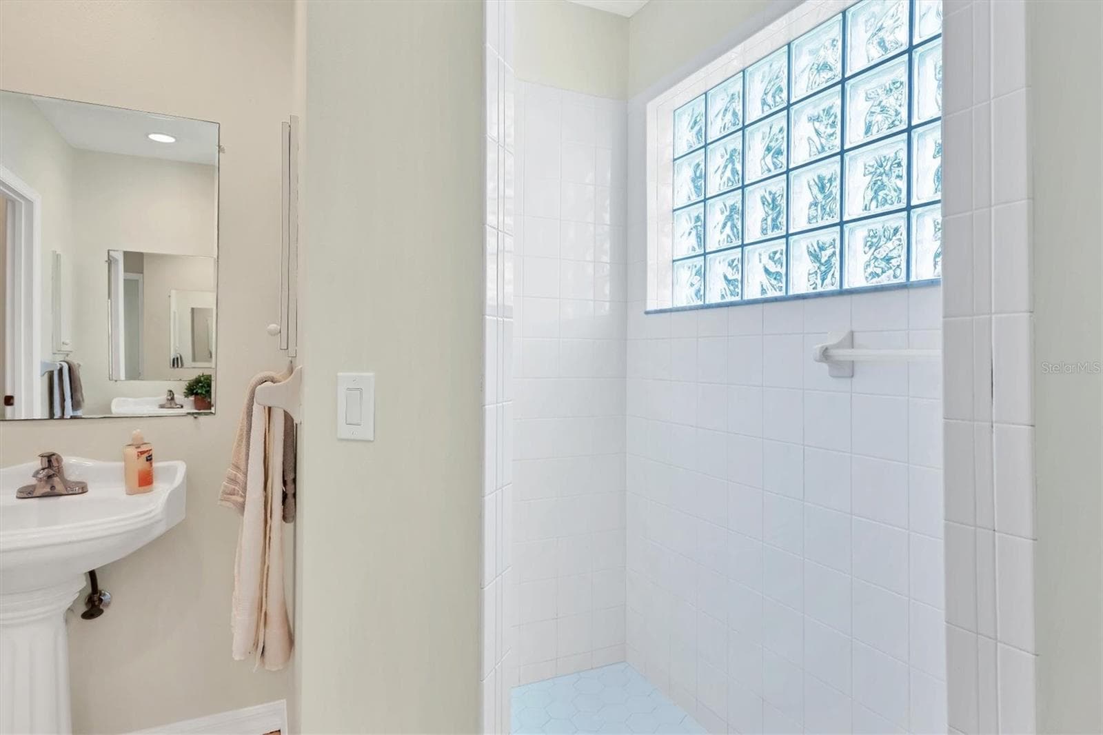 5485 ASHTON MANOR DRIVE — photo 24 of 31