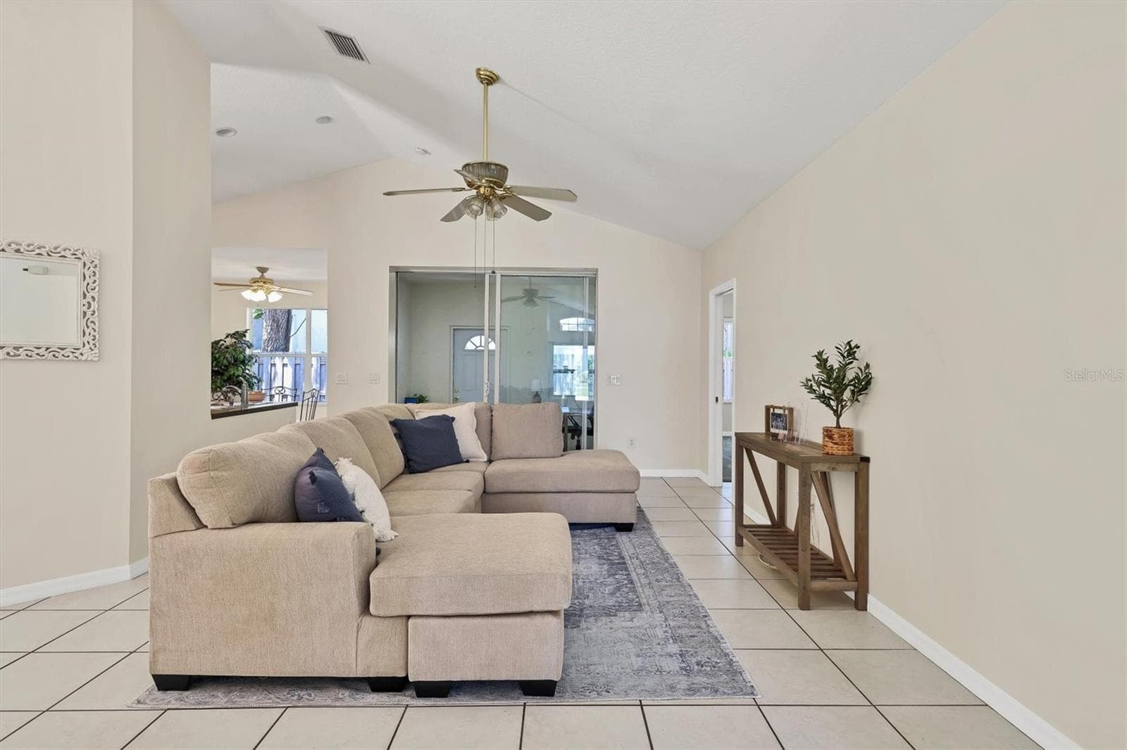 5485 ASHTON MANOR DRIVE — photo 11 of 31