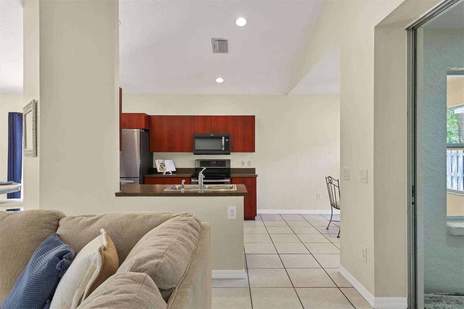 5485 ASHTON MANOR DRIVE — photo 15 of 31