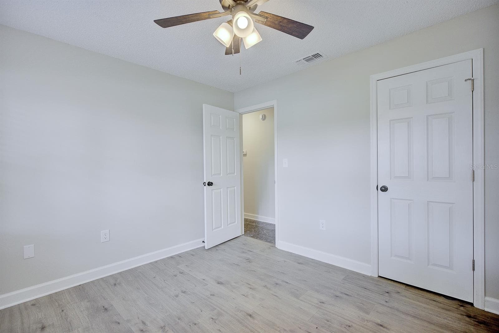 1245 HONEYTREE LN E LANE — photo 14 of 35