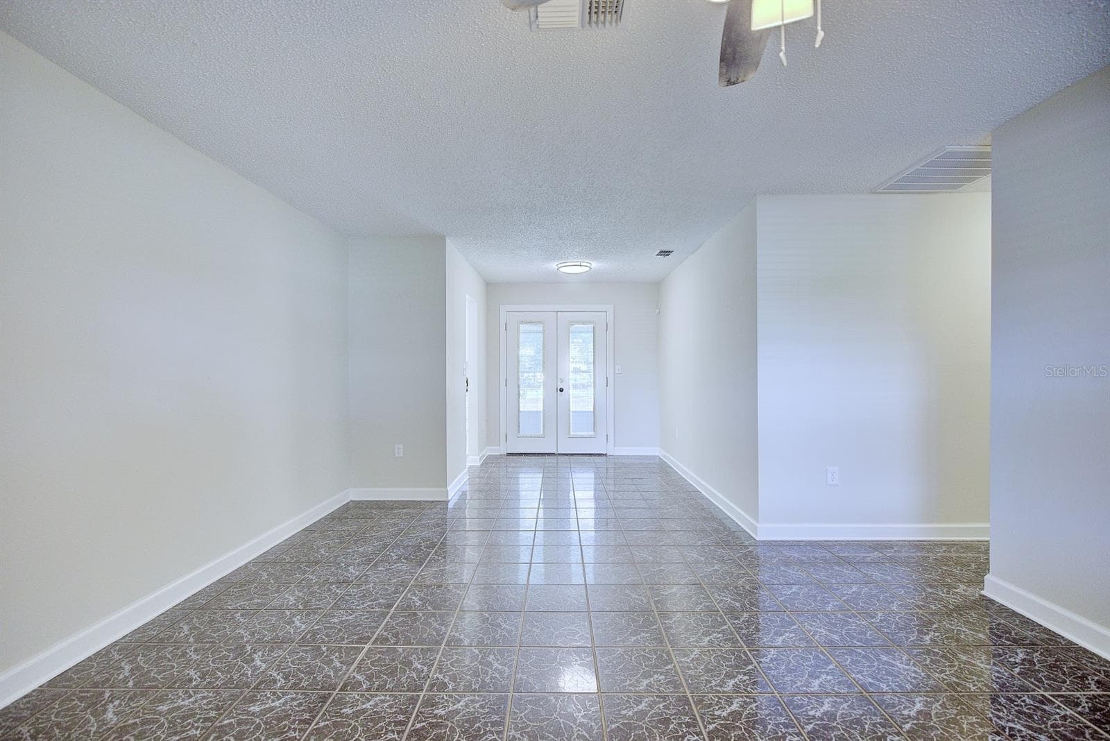 1245 HONEYTREE LN E LANE — photo 18 of 35
