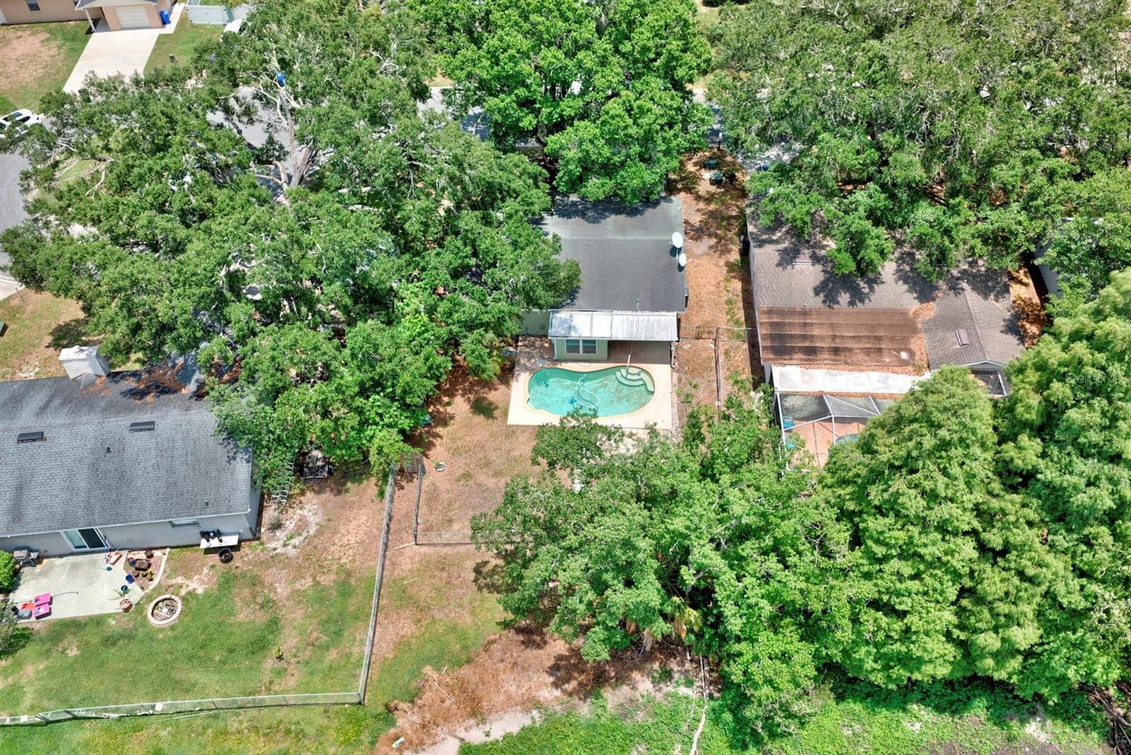 1245 HONEYTREE LN E LANE — photo 30 of 35