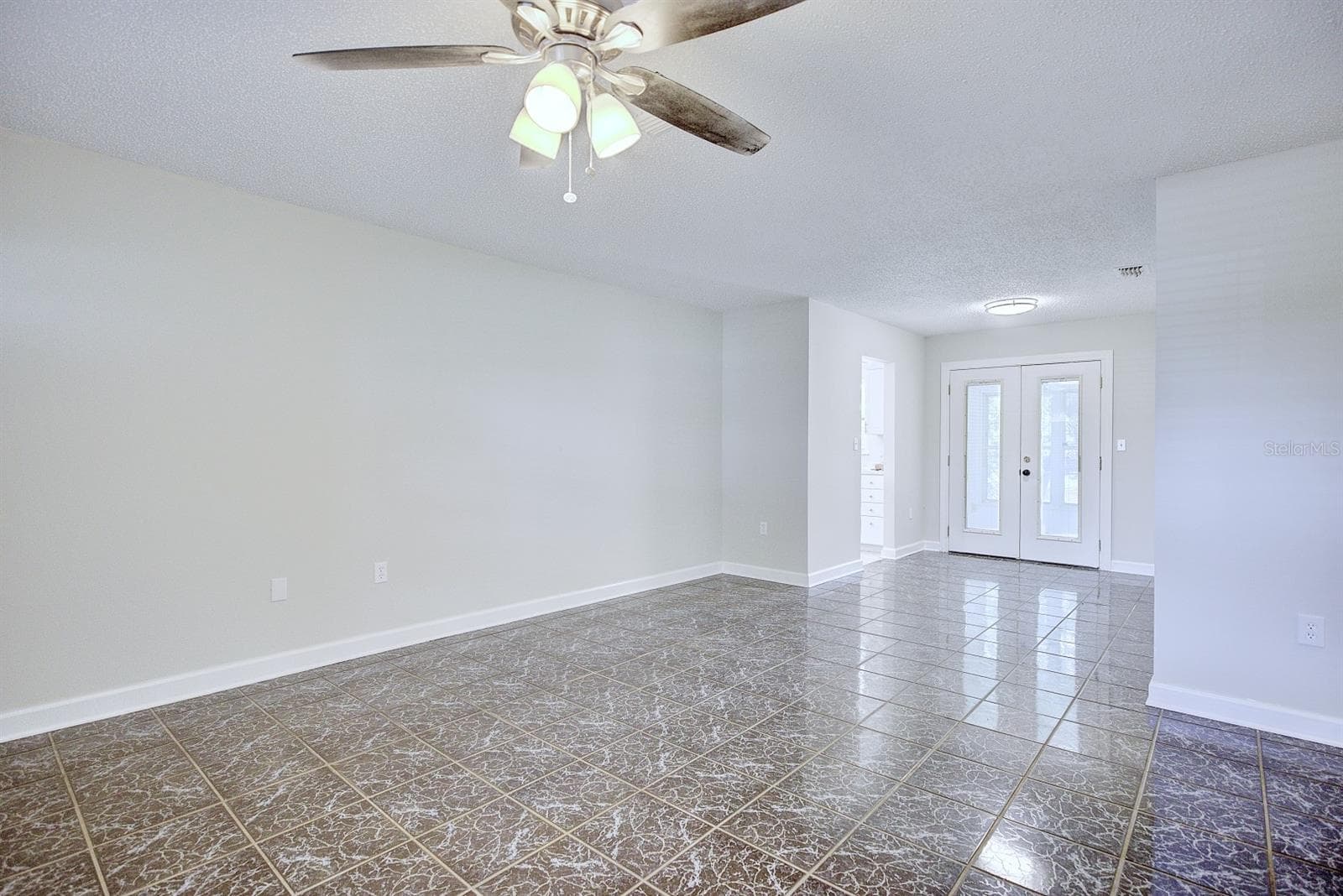 1245 HONEYTREE LN E LANE — photo 19 of 35