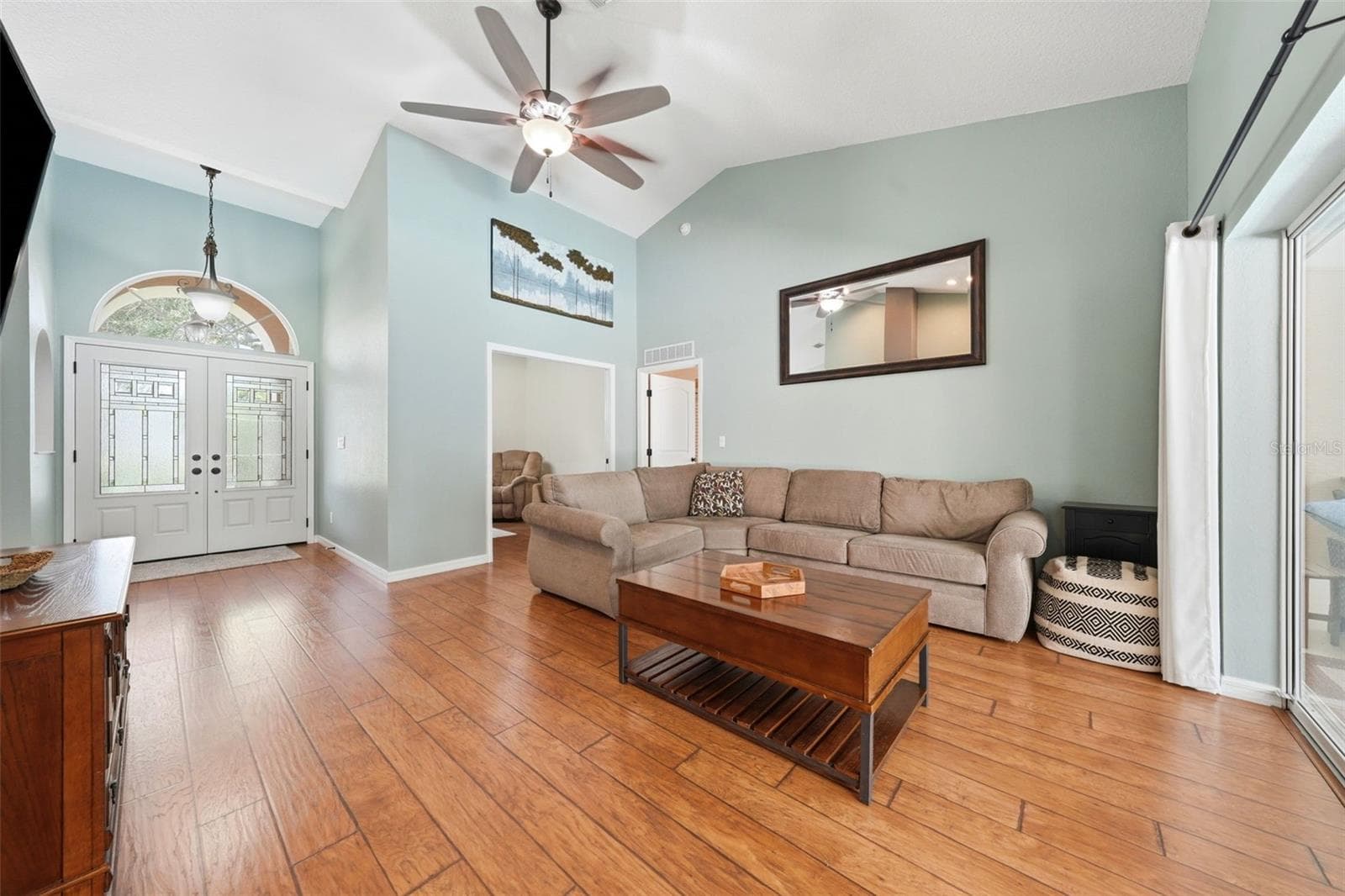 11109 GOLDEN EAGLE AVENUE — photo 5 of 42