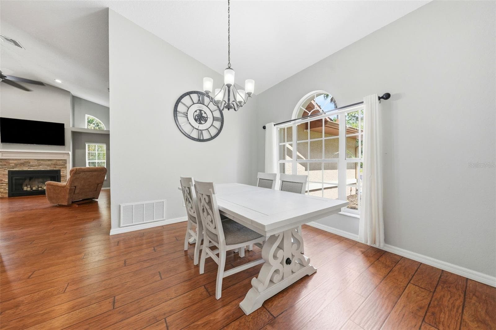 11109 GOLDEN EAGLE AVENUE — photo 18 of 42