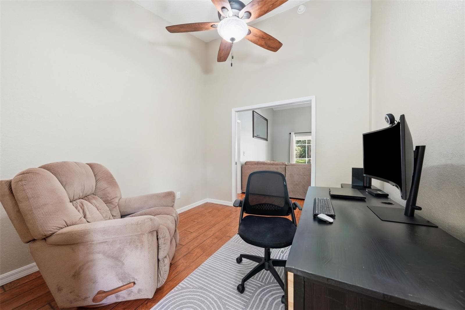 11109 GOLDEN EAGLE AVENUE — photo 33 of 42