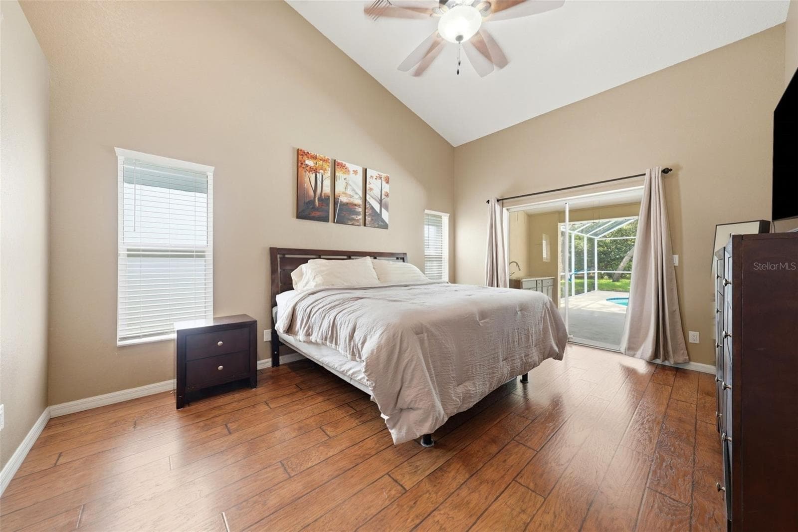 11109 GOLDEN EAGLE AVENUE — photo 9 of 42