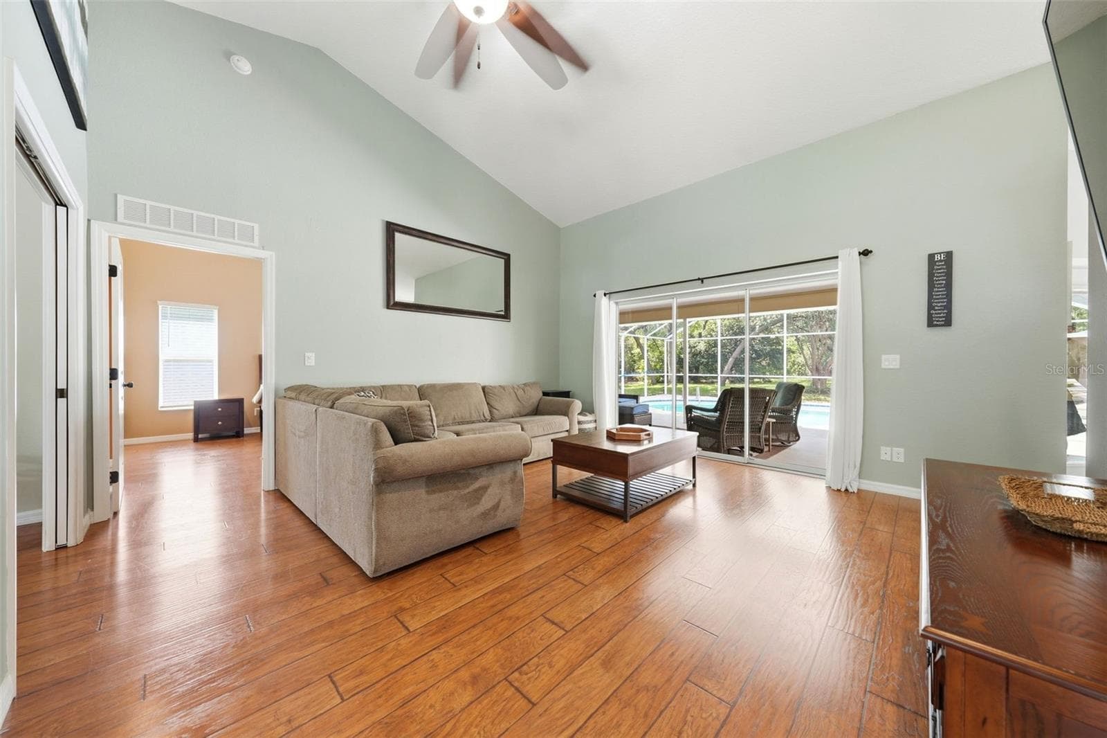 11109 GOLDEN EAGLE AVENUE — photo 6 of 42