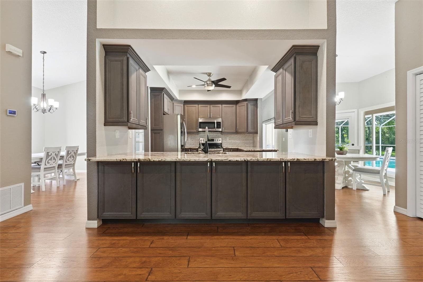 11109 GOLDEN EAGLE AVENUE — photo 15 of 42