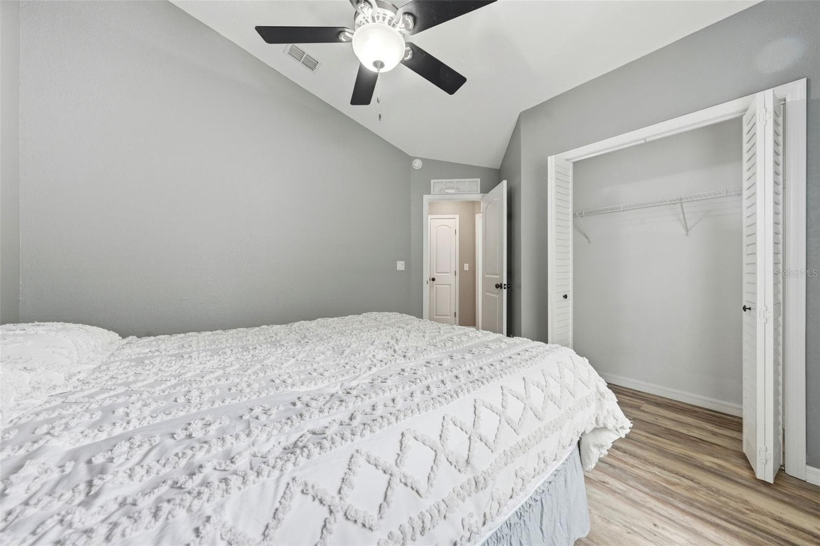 11109 GOLDEN EAGLE AVENUE — photo 28 of 42
