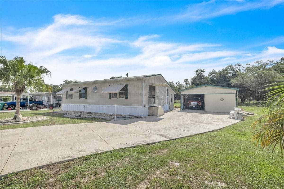 6801 BERNADEAN BOULEVARD — photo 1 of 43