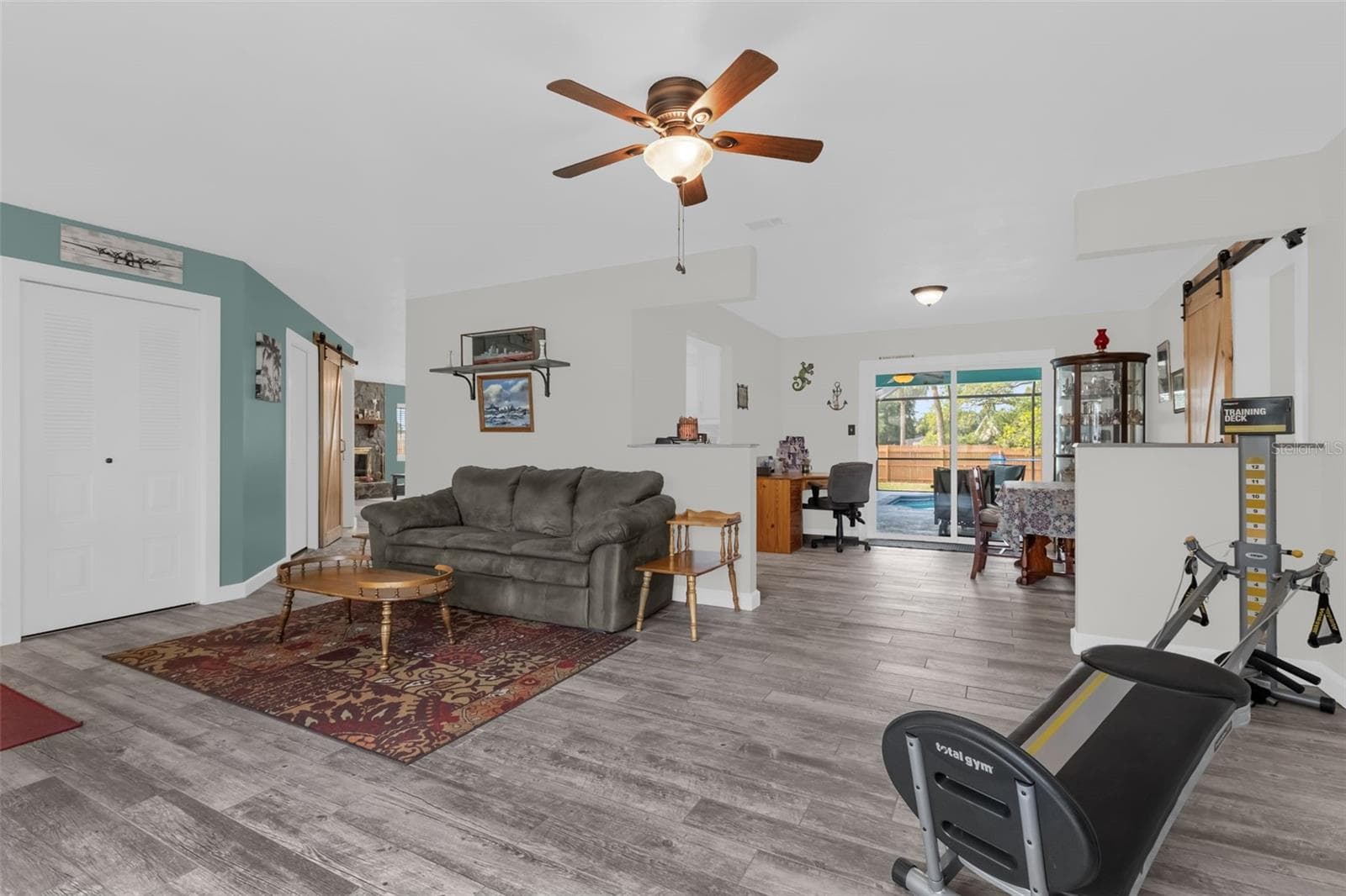 5202 SYDNEY ROAD — photo 7 of 56