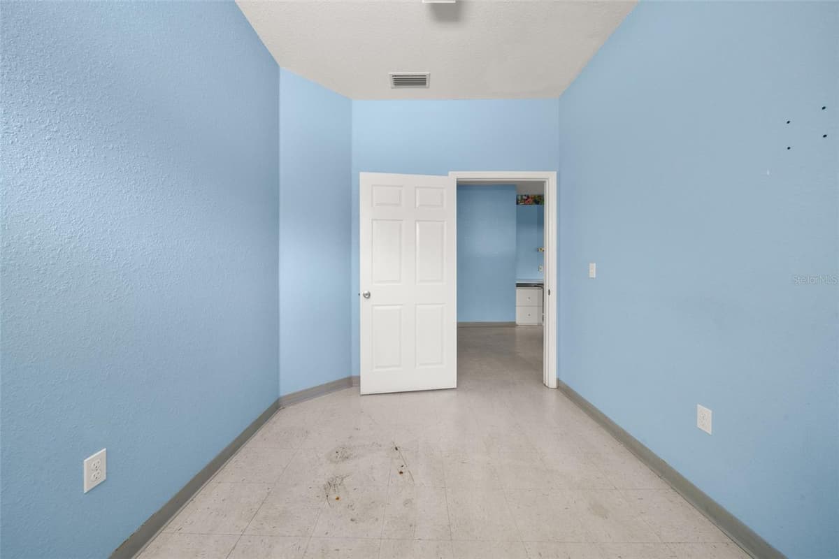 401 INTERLAKE BOULEVARD — photo 62 of 90