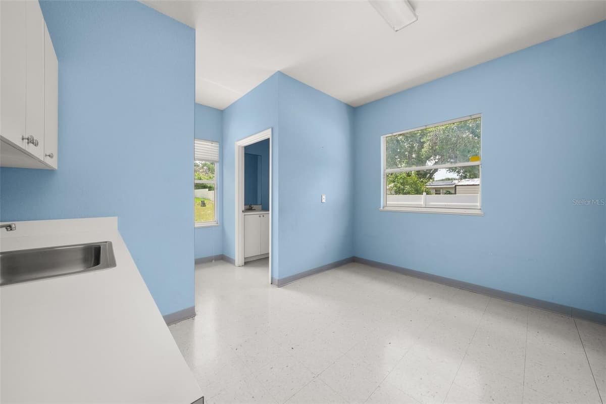 401 INTERLAKE BOULEVARD — photo 65 of 90