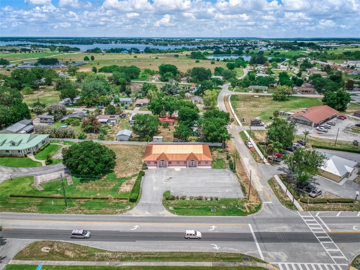 401 INTERLAKE BOULEVARD — photo 85 of 90