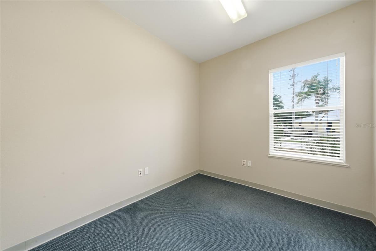 401 INTERLAKE BOULEVARD — photo 39 of 90