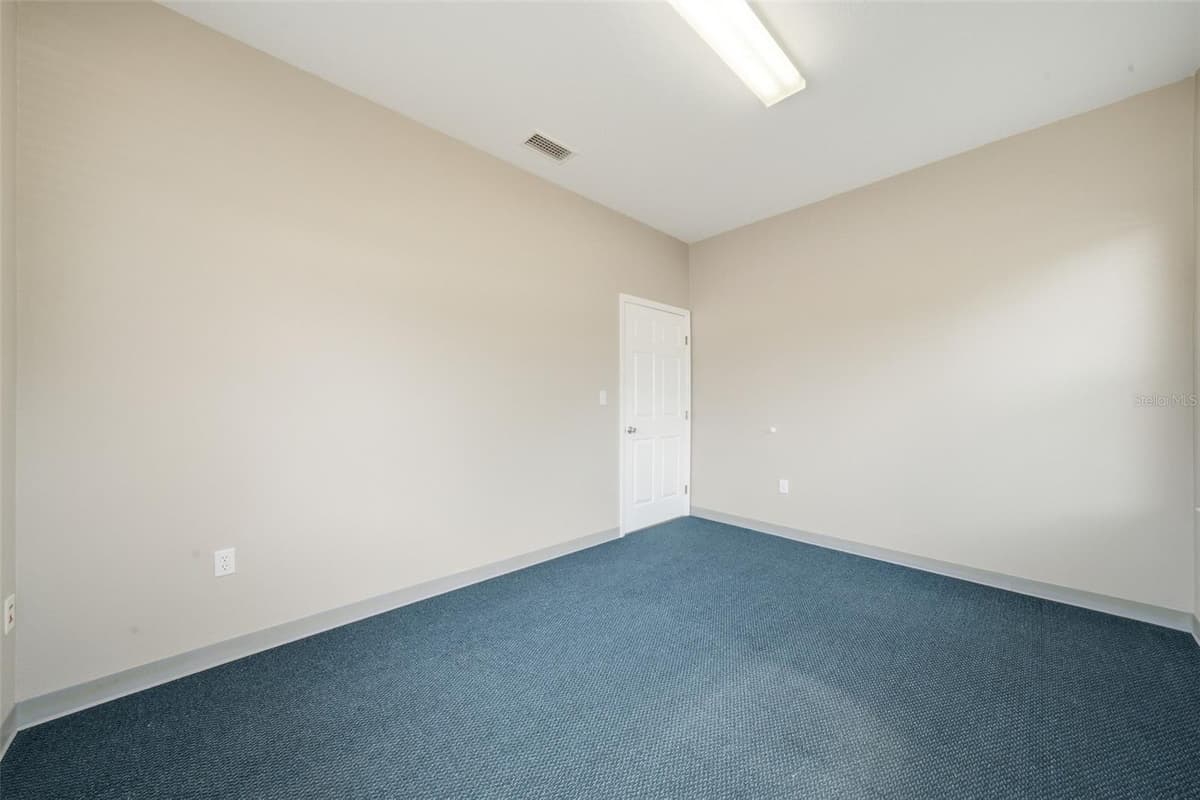 401 INTERLAKE BOULEVARD — photo 44 of 90