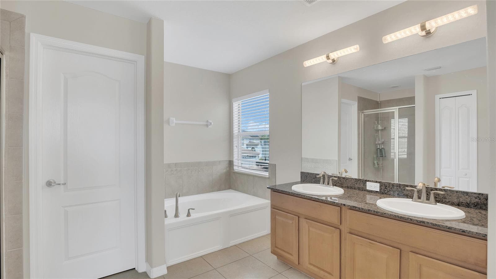 545 FAIRHAVEN DRIVE — photo 13 of 26