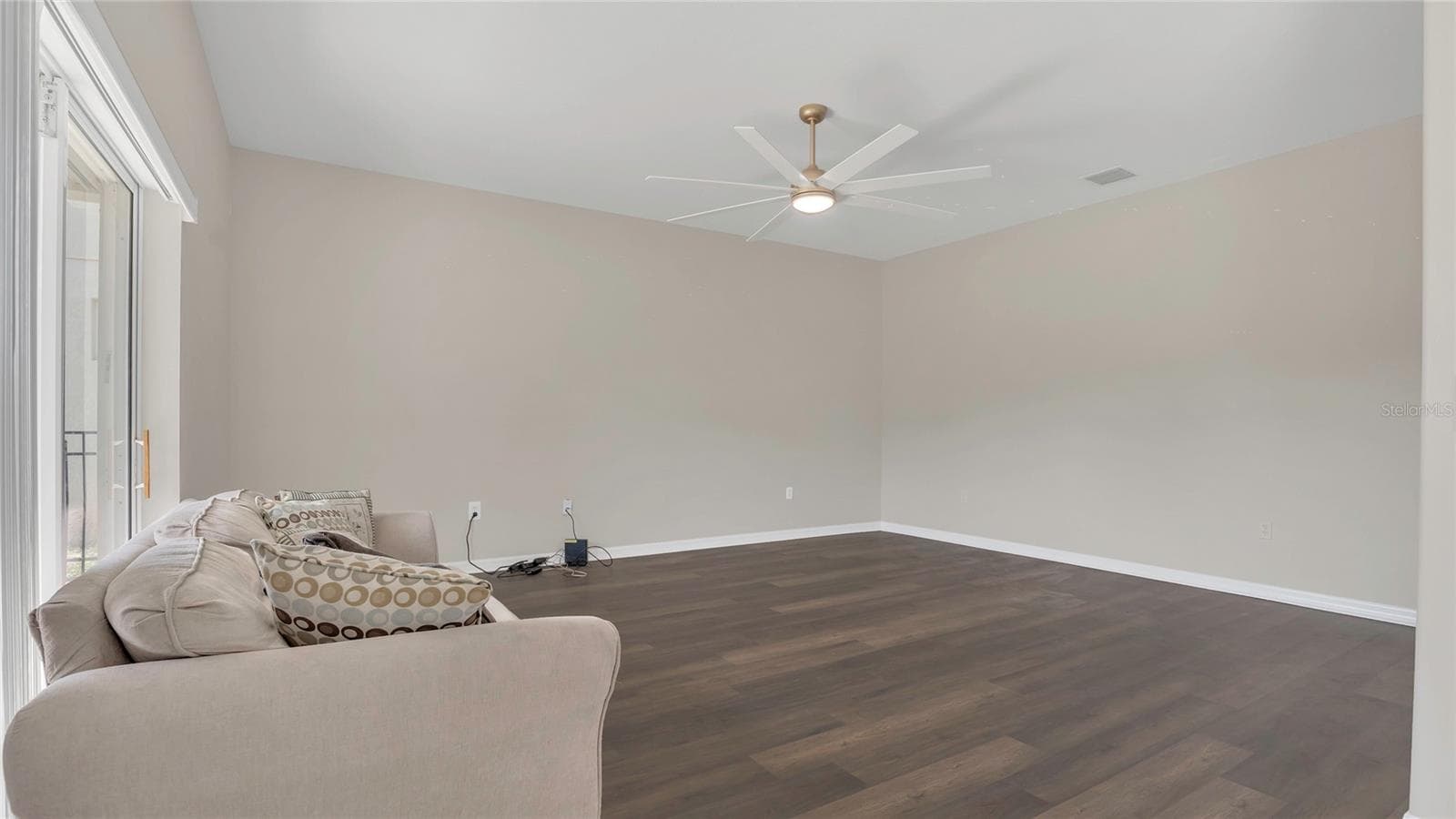 545 FAIRHAVEN DRIVE — photo 4 of 26
