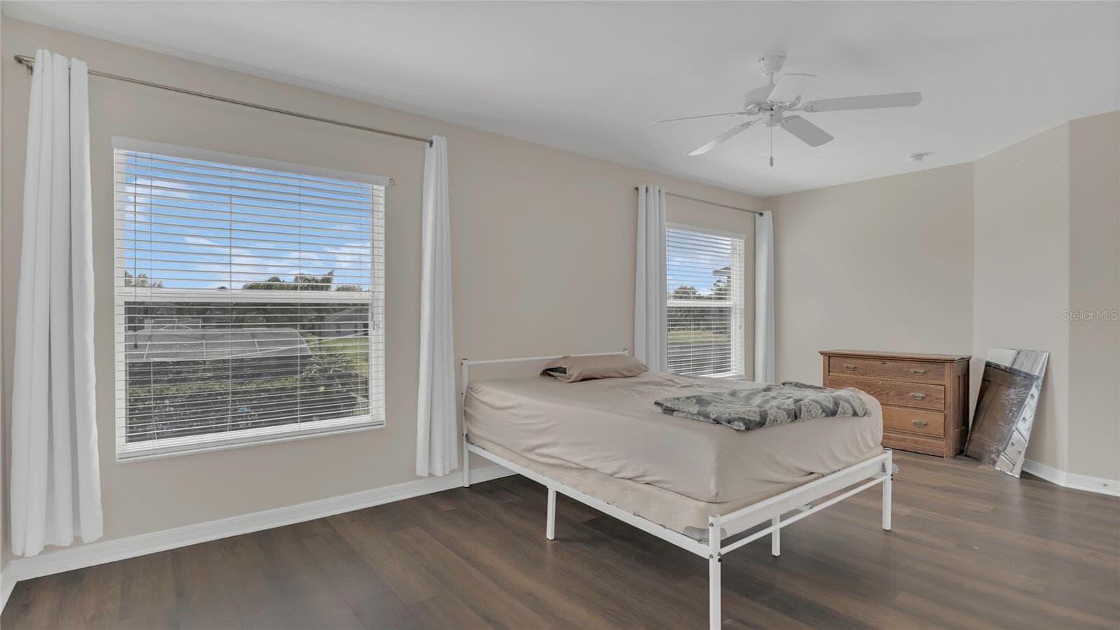 545 FAIRHAVEN DRIVE — photo 11 of 26