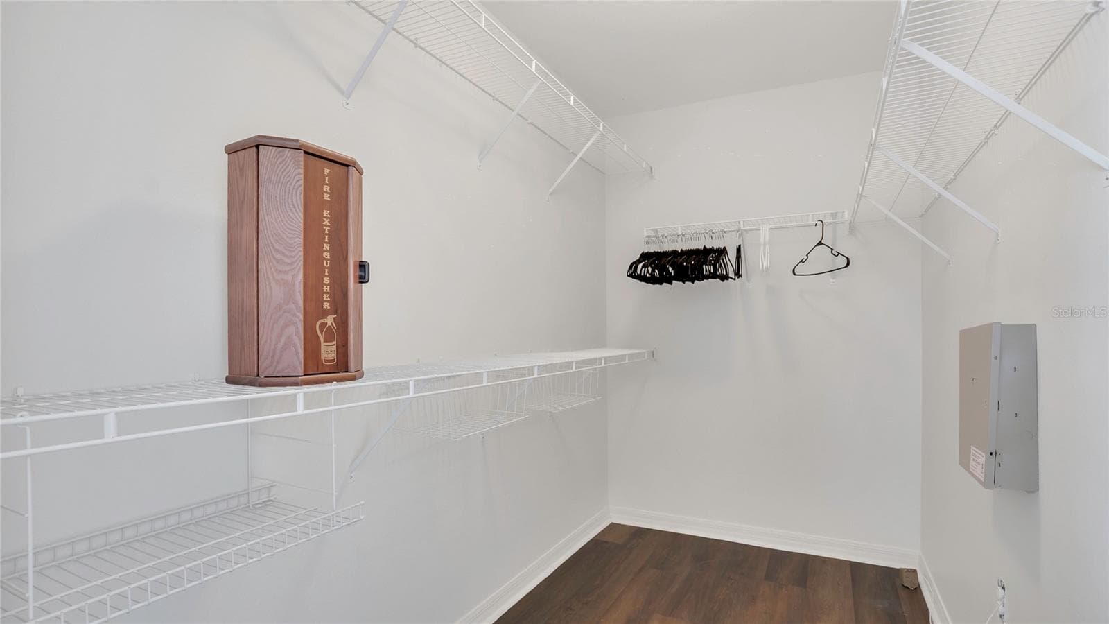 545 FAIRHAVEN DRIVE — photo 14 of 26