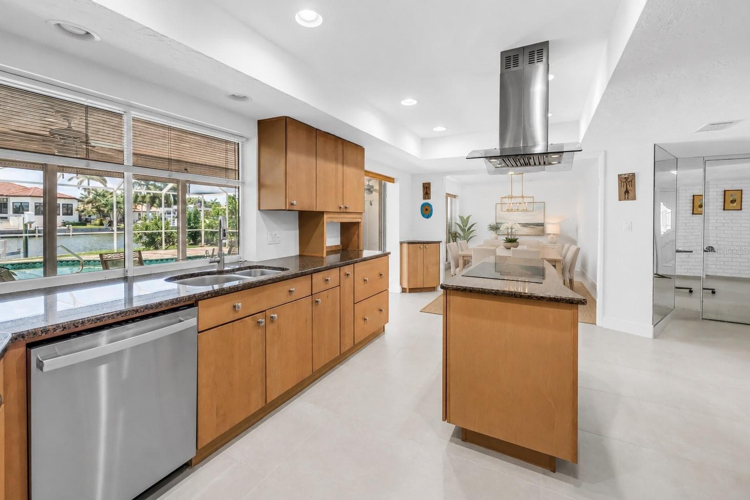 2067 MASSACHUSETTS AVENUE — photo 13 of 58