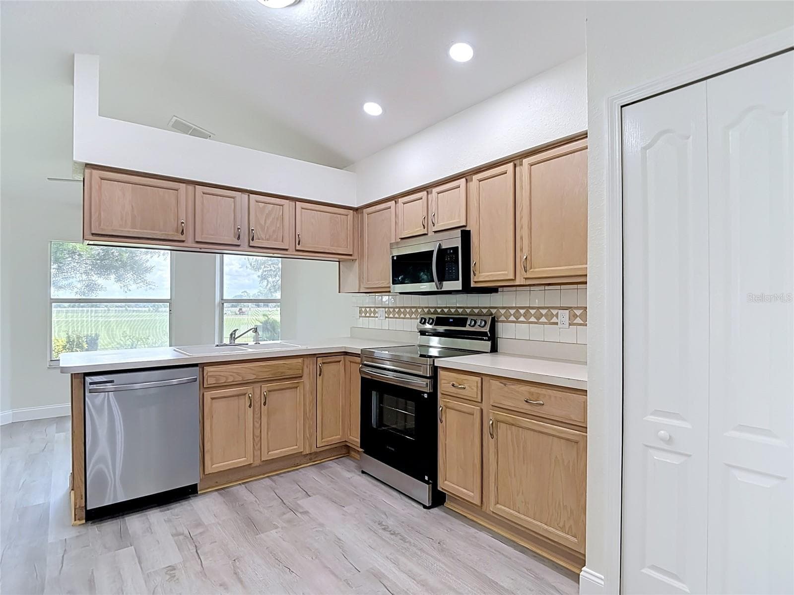 13203 GOLF RIDGE PLACE — photo 19 of 65