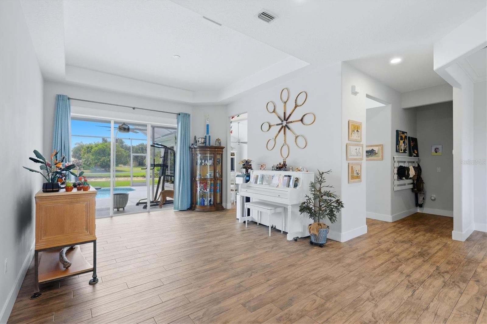4575 SATINLEAF LANE — photo 9 of 45