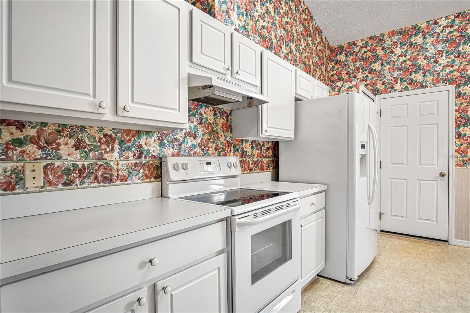 1083 HORIZON VIEW BOULEVARD — photo 9 of 25