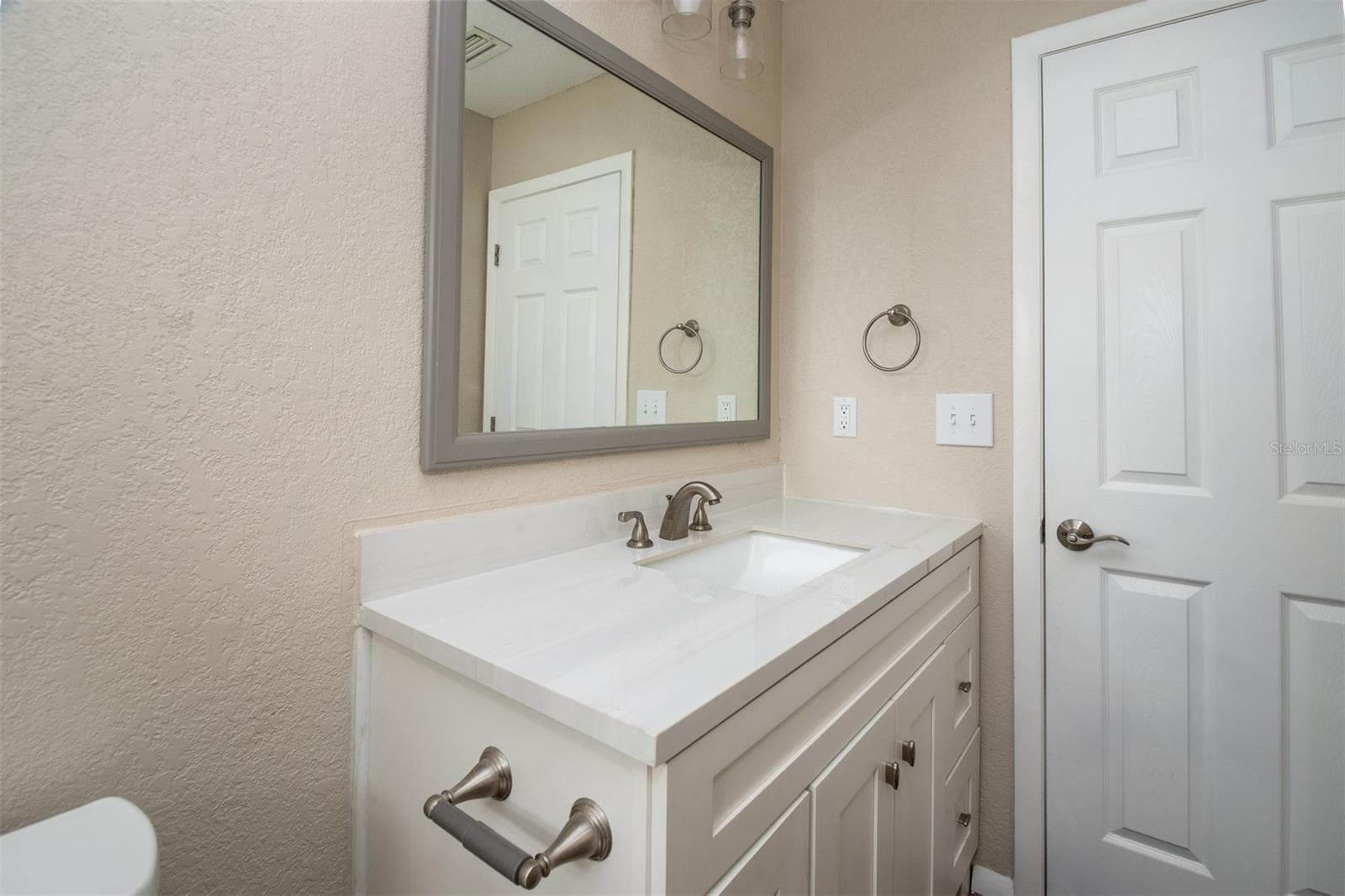 1531 VALENCIA STREET — photo 13 of 25